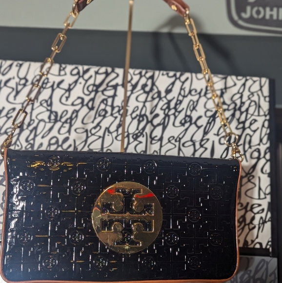 Tory Burch Handbags - Tory Burch shoulder bag